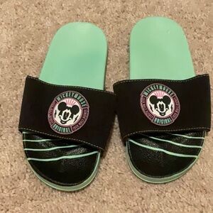 Mickey Mouse, Disney pool slides, size 11/12.